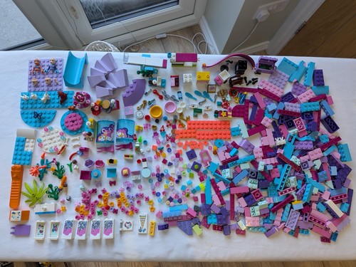 Large bundle lego friends - large,